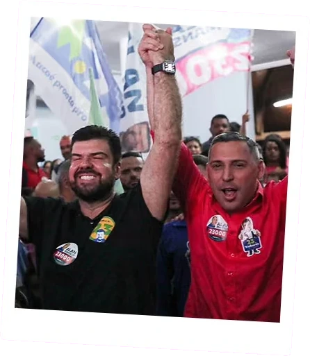 Alan Mansur com apoiadores